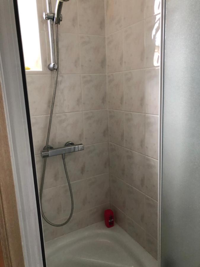 Studio Ag Apartment Jambes Exterior foto